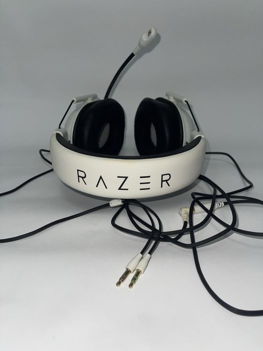 Продаю наушники Razer.
