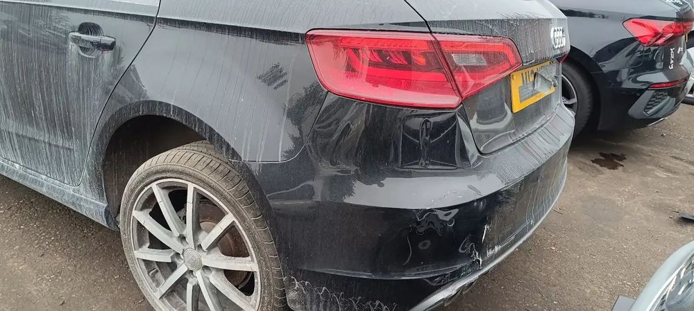 Dezmembrari / Dezmembrez Audi A3 2.0 2.0 CRBC cutie viteze PUH cod culoare LY9B