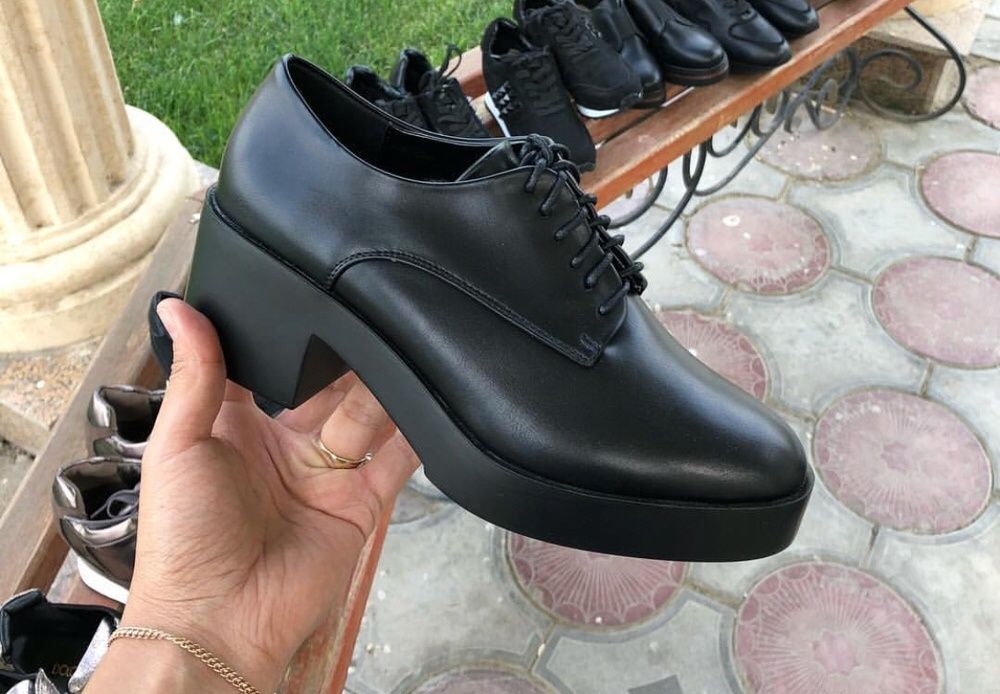 Продам новую обувь 35 размер