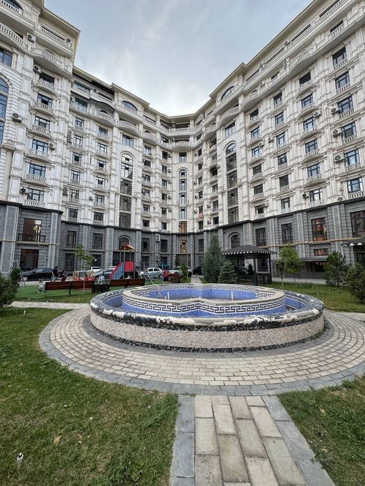 Продаётся 3/4/10 квартира в ЖК Милано,ор 8й роддом, Яккасарайский рай.