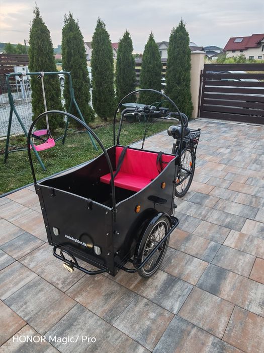 Bicicletă Cargo Semi-Electrică