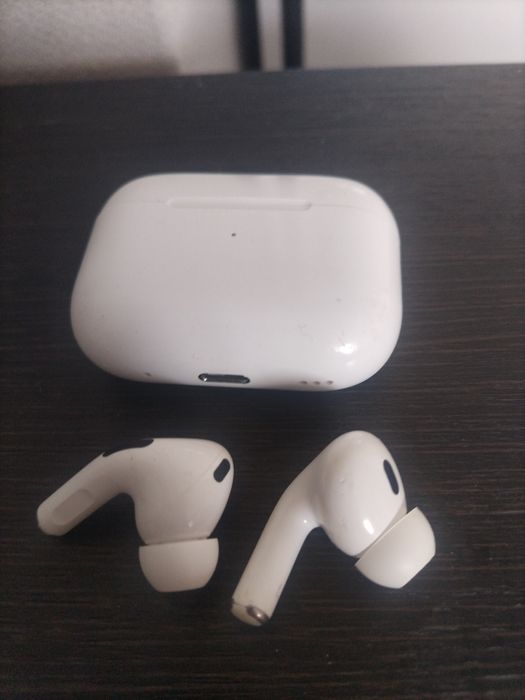 Airpods pro, б/у