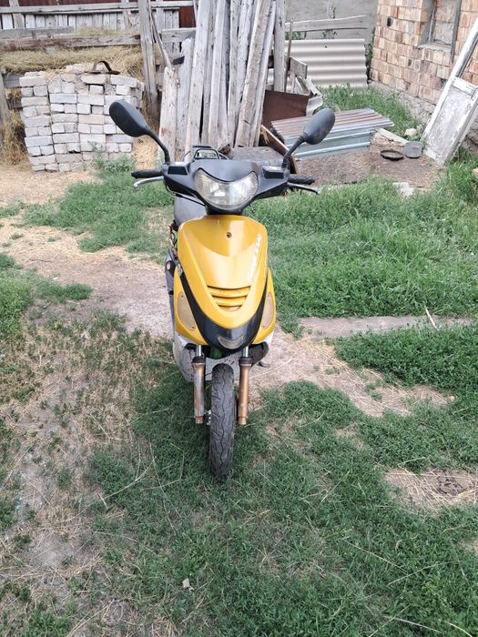 Скутер 50 кубов продам