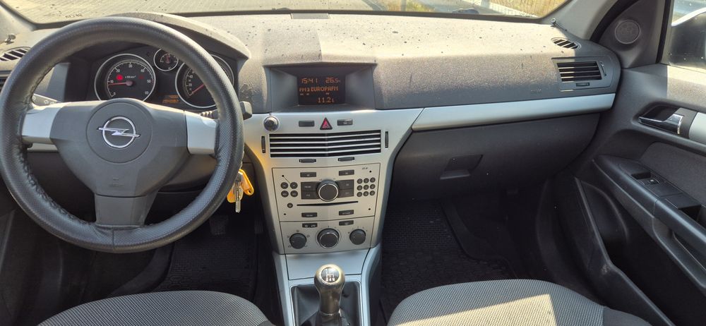 OPEL Astra 2010 — imagine 5