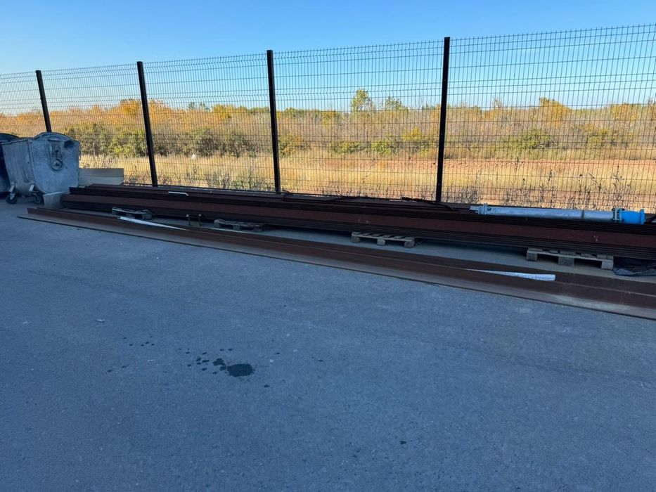 Металический уголник