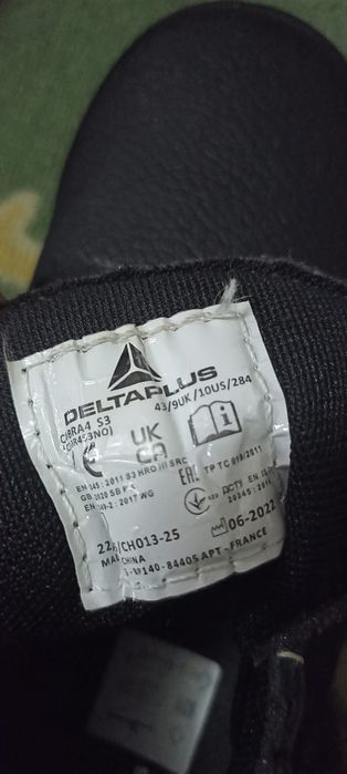 Рабочие ботинки два вида