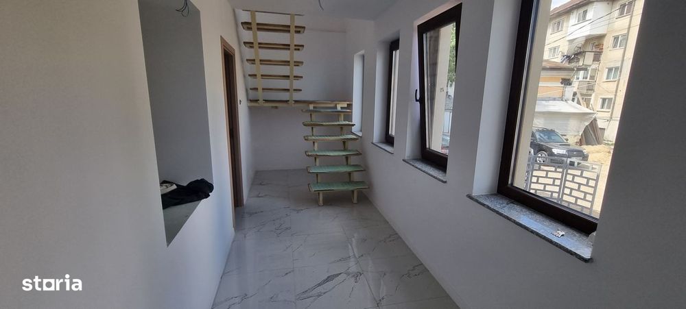 Casa cu etaj la 2 min de Piata Mare