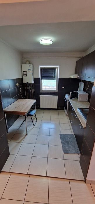 Se oferă apartament de închiriat