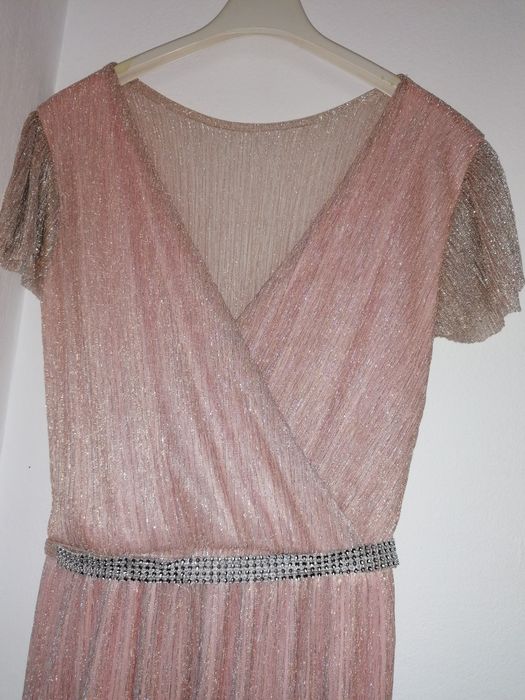 Vând rochiță de ocazie