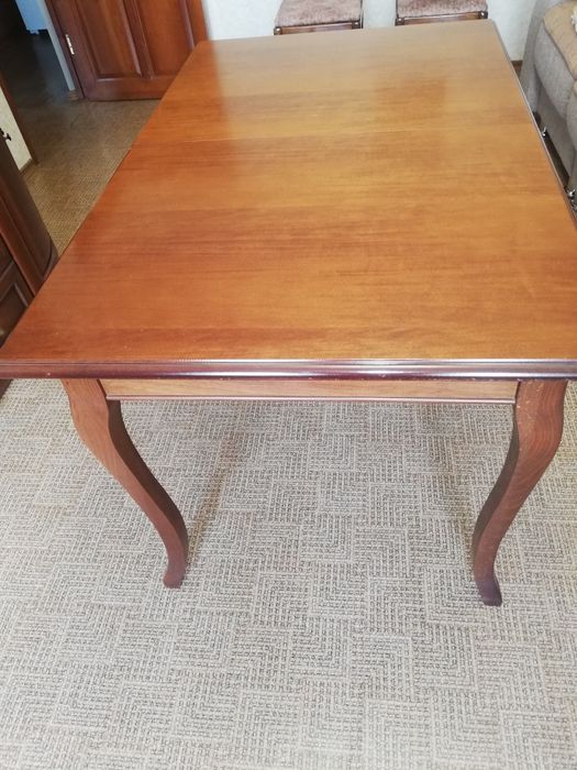 Стол гостиный на 10 персон