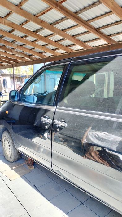 Продам автомобиль Ниссан ларго