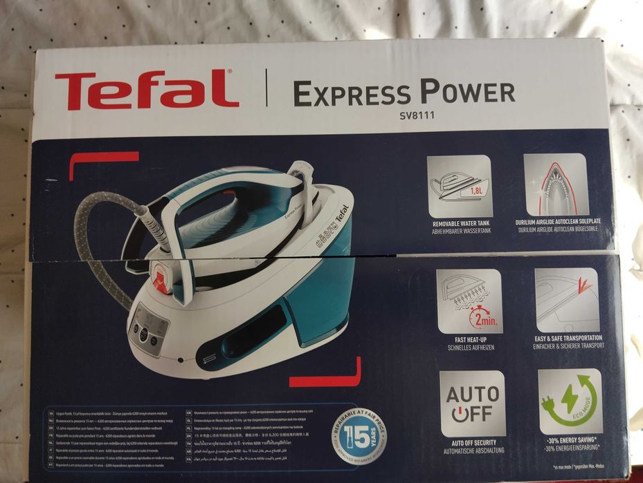 Чисто нов център за гладене Tefal SV8111