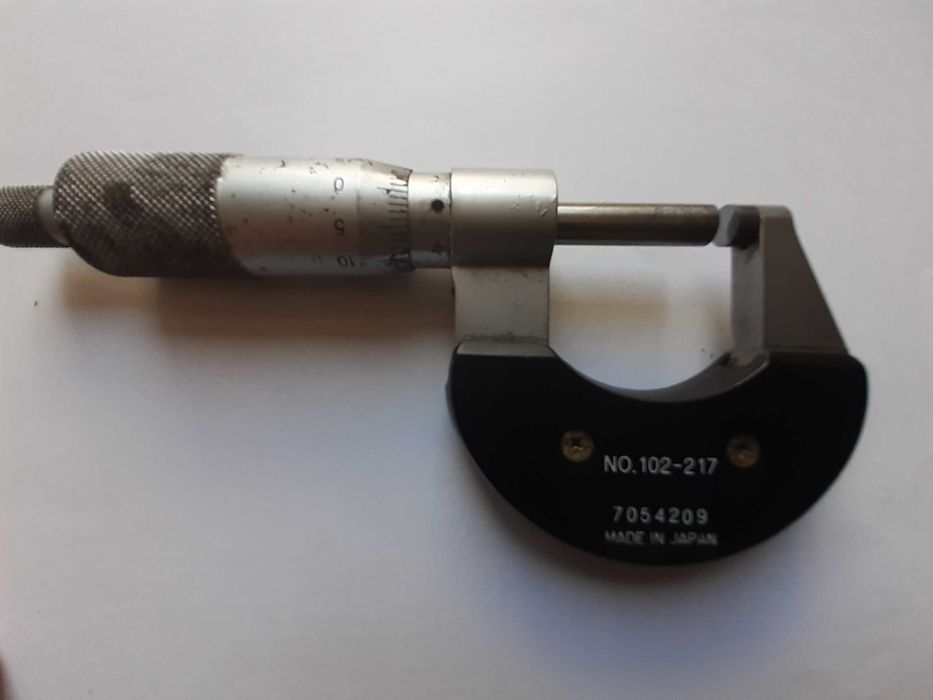 Mitutoyo шублер и микрометър
