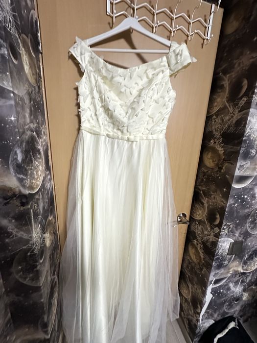 Платье 42 размера