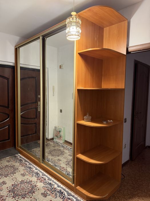 Продам шкаф прихожку