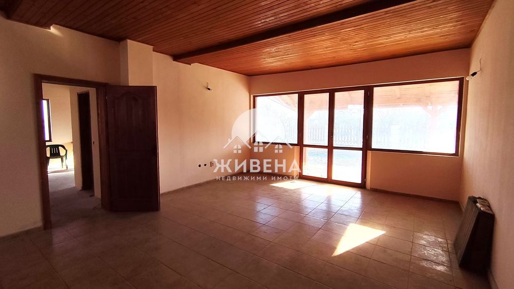 Продава къща в с.Селце, 121 кв.м, двор - 935 кв.м