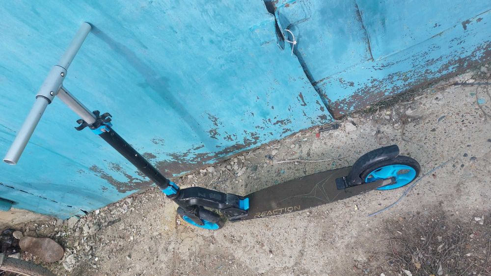 Самокат спортивный в хорошем состоянии