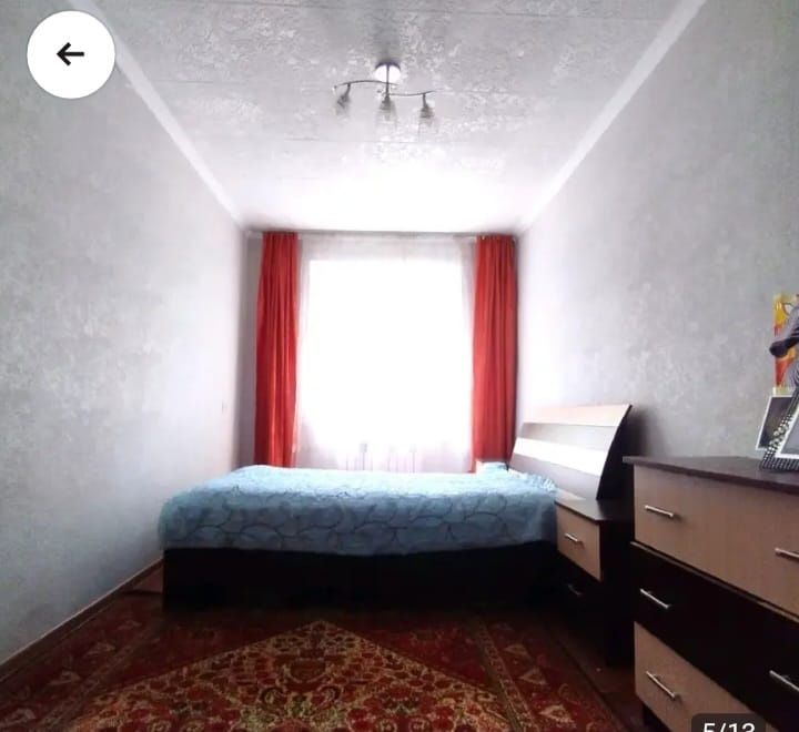 Екі бөлмелі пәтерде бір бөлмесін беремін