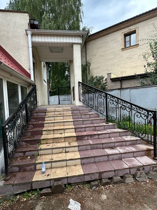 Продам перила + в комплекте решетки на окна