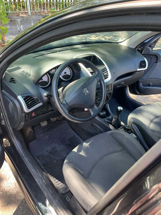 Peugeot 206+ 1.4 75кс