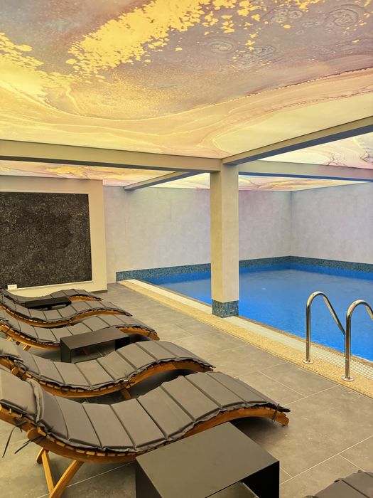 Cabana Restless! noua de inchiriat cu piscina interioara