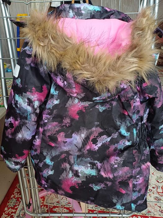 Продам детскую куртку для девочки, зимний.