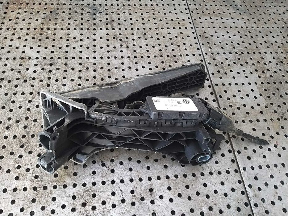 Pedala acceleratie vw touran 1t 1t1721503e