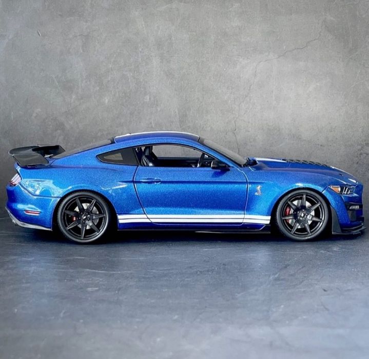 Оригинал Ford Mustang Shelby GT 500 1:18 железная масштабная - Доставк