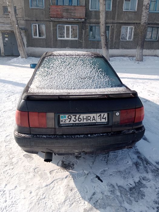 Продам Ауди 80б4 не дорого стоит газ