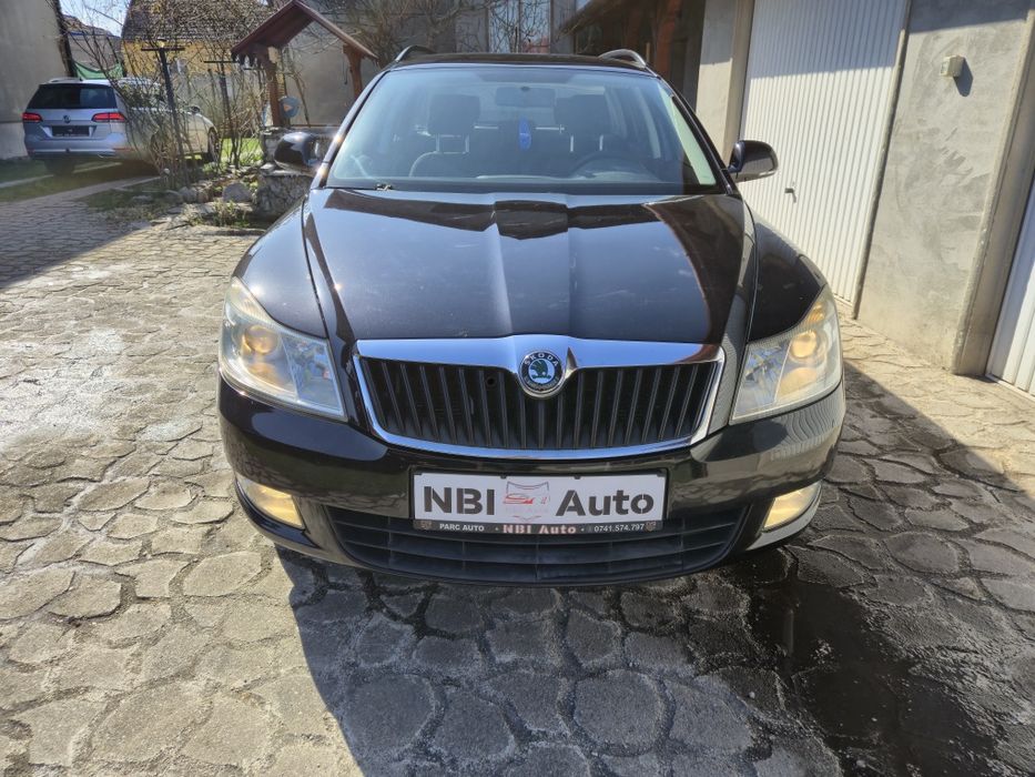 SKODA Octavia 2010 — imagine 3