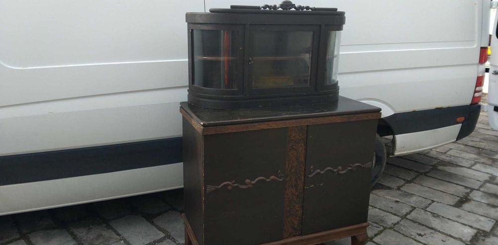 Дървен  старинен скрин цвят махагон