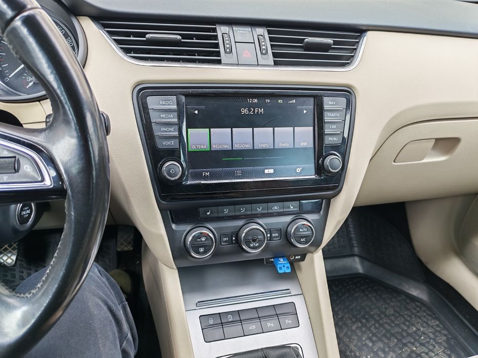 SKODA Octavia 2014 — imagine 5