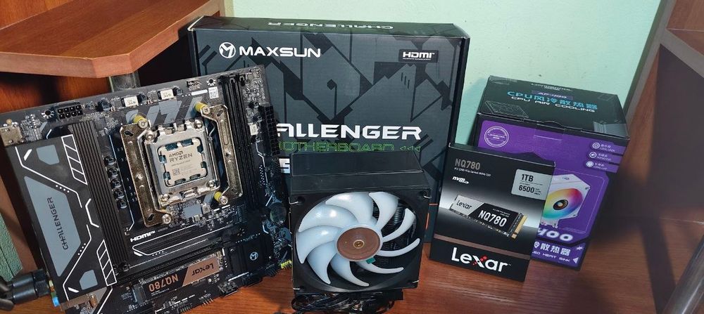 RYZEN 7 7500F 16 GB DDR5  SSD 1TB  Challenger B850M-K WI FI