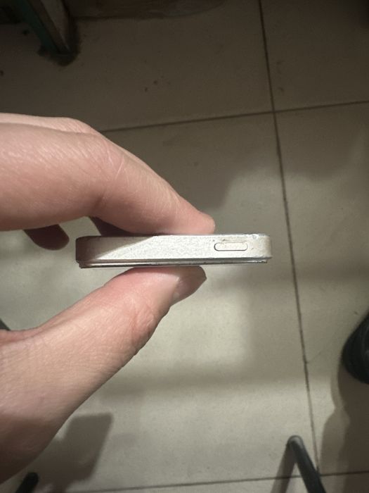 Айфон se(1 поколение)