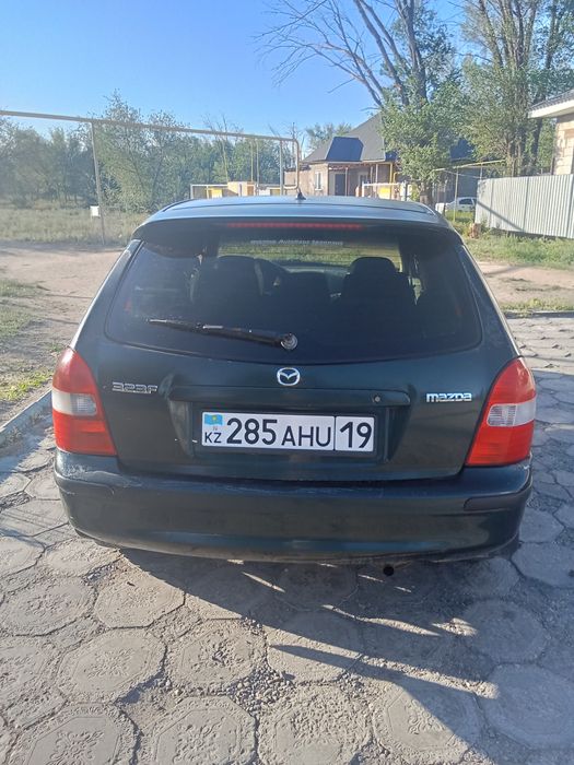 Продам машину Мазда
