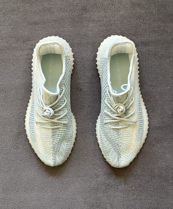 Yeezy PREMIUM Cloud White