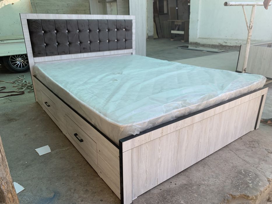 Двухспальный кровать