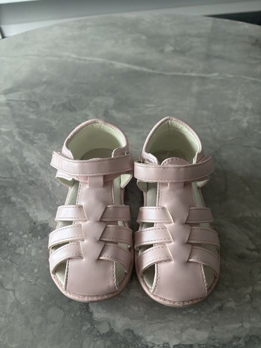 Сандали и маратонки Nike Revolution, Biomechanics