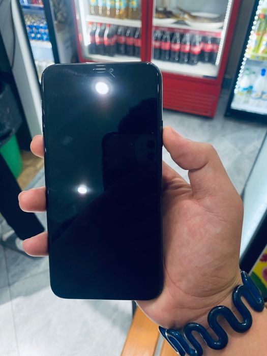 iPhone 11 pro ... 60k торг есть