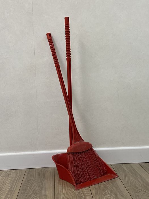 Продам веник с совком