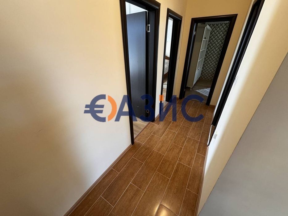 Продава се Къща в Свети Влас - 250 кв.м за 1520 €/кв.м - Снимка #4