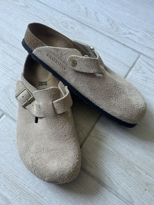 Papucii Birkenstock Boston .piele naturala. marimea 39 . Bej vă.pt alte detalii lasati mesaj.