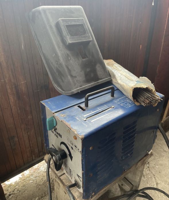 Aparat sudură cu electrod (MMA) model BTEW 200