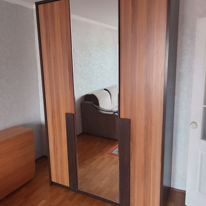 Продам шкаф в хорошем состоянии