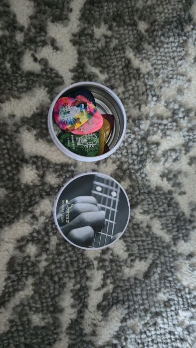 Set 14 Pene de chitara de diferite grosimi in stare noua