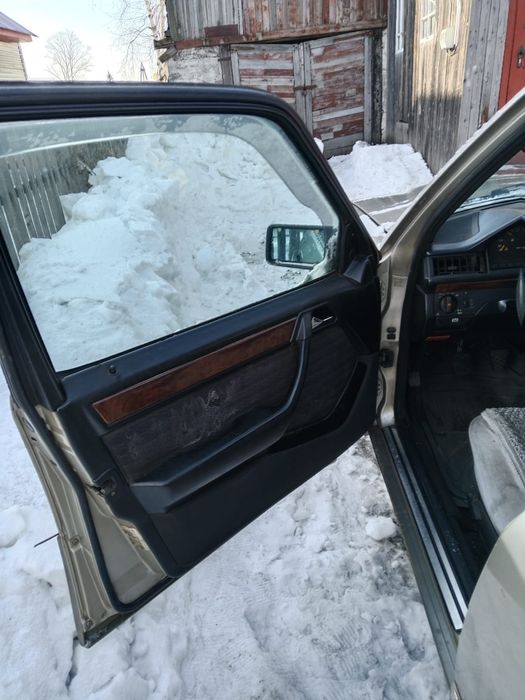 Продам машину мерседес