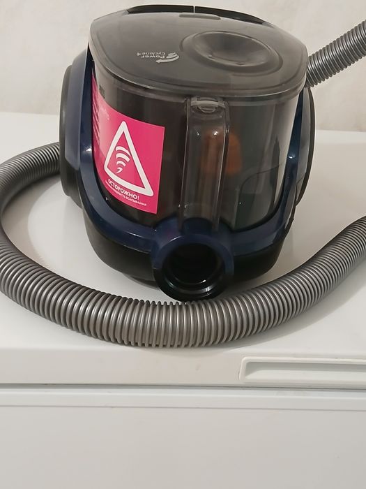 Продаю мощный пылесос