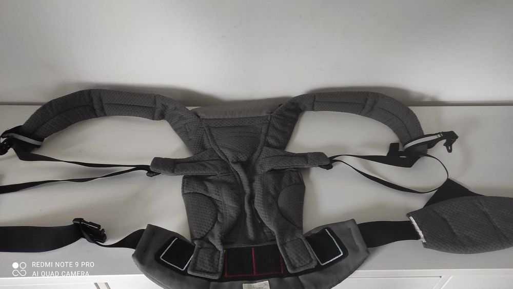 Marsupiu Ergobaby OMNI Breeze
