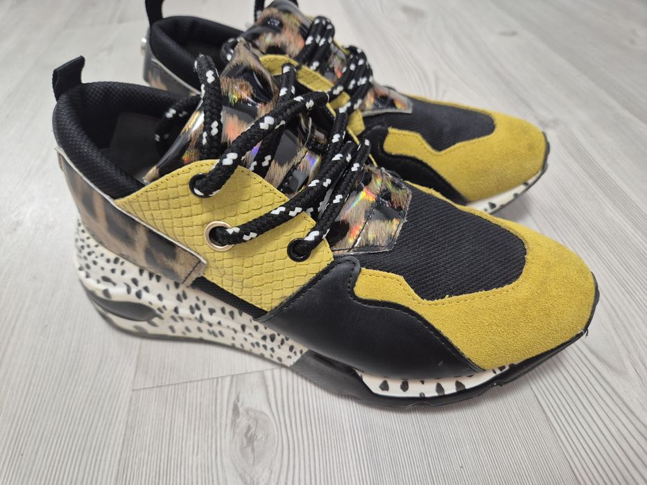 Sneakersi marime 38 Steve Madden