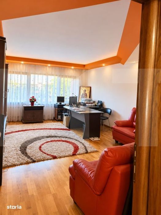 Casa P+1 in Slatina, teren de 308 mp, amprenta la sol de 132 mp, anexa